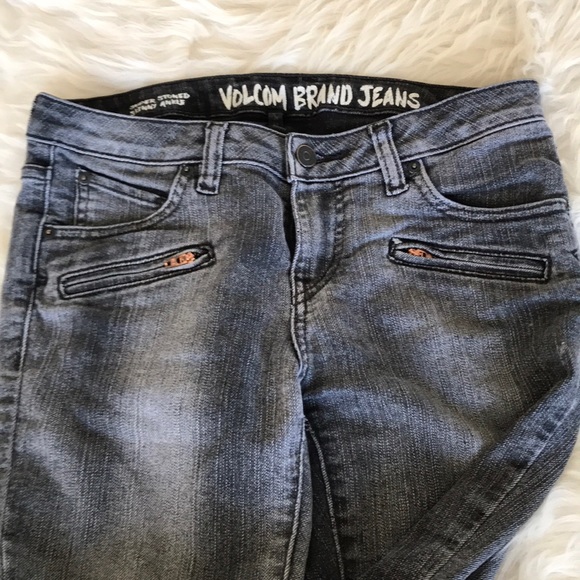 Volcom - Picture 8 of 8